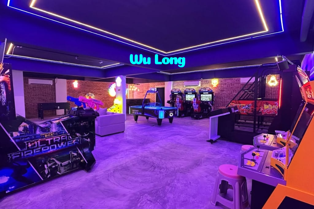 Wu Long casino presented on mobile device in Pakistan with slots and live games